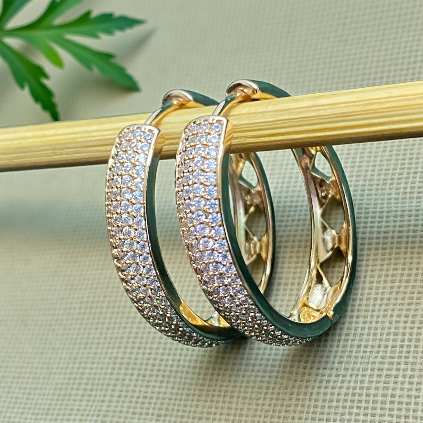 Amerald Glow Earrings