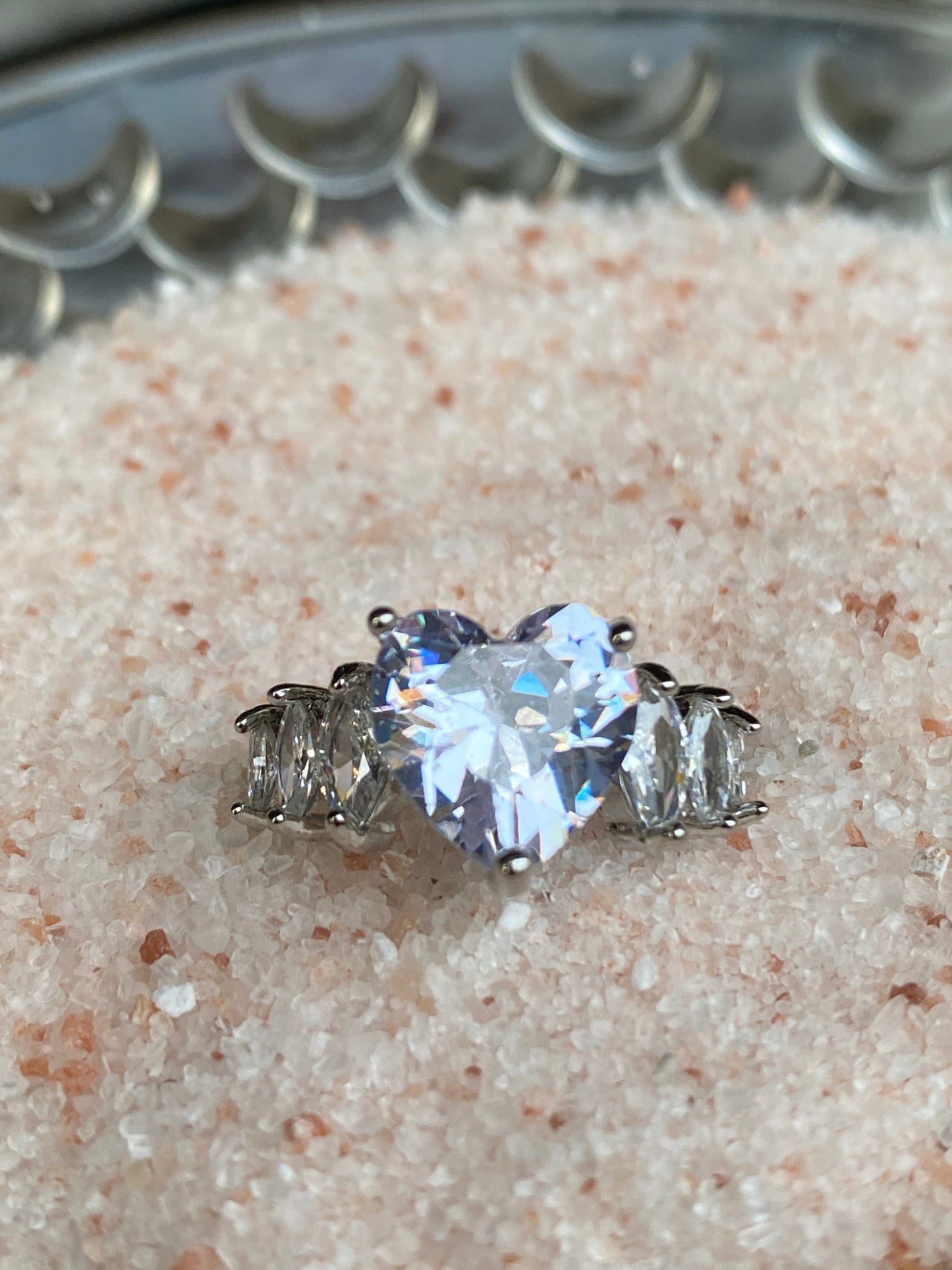 Nova Heart Ring