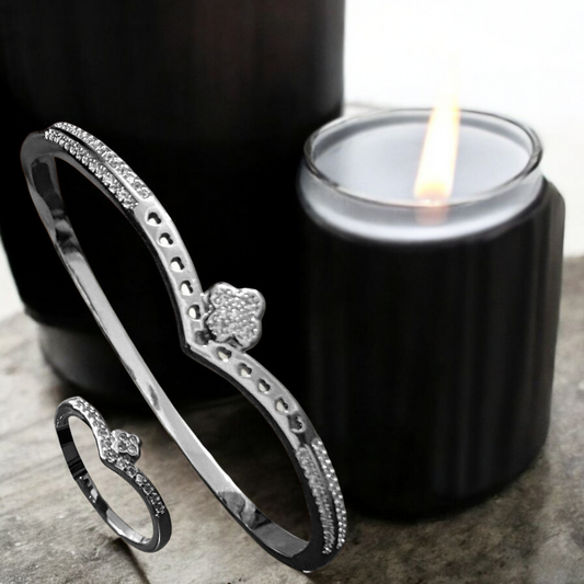 Silver Heart Crown Bangle