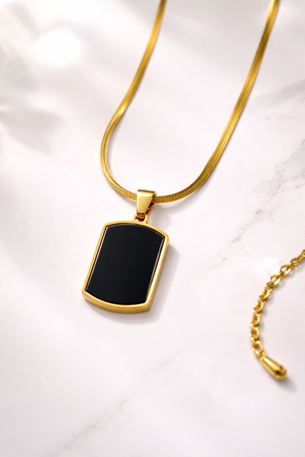 Men’s Black Tag Pendant (gold)
