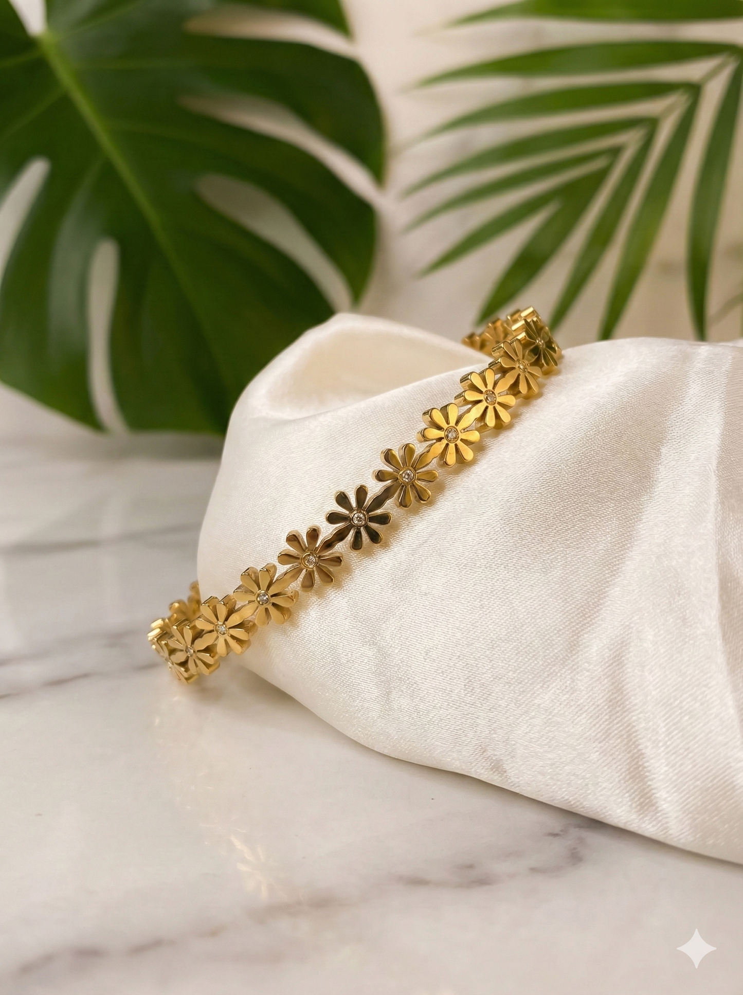Daisy Line Handcuff
