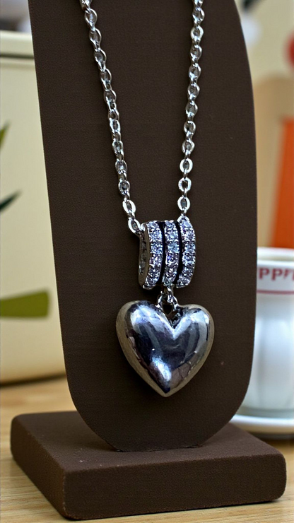 Chic Heart Pendant Set