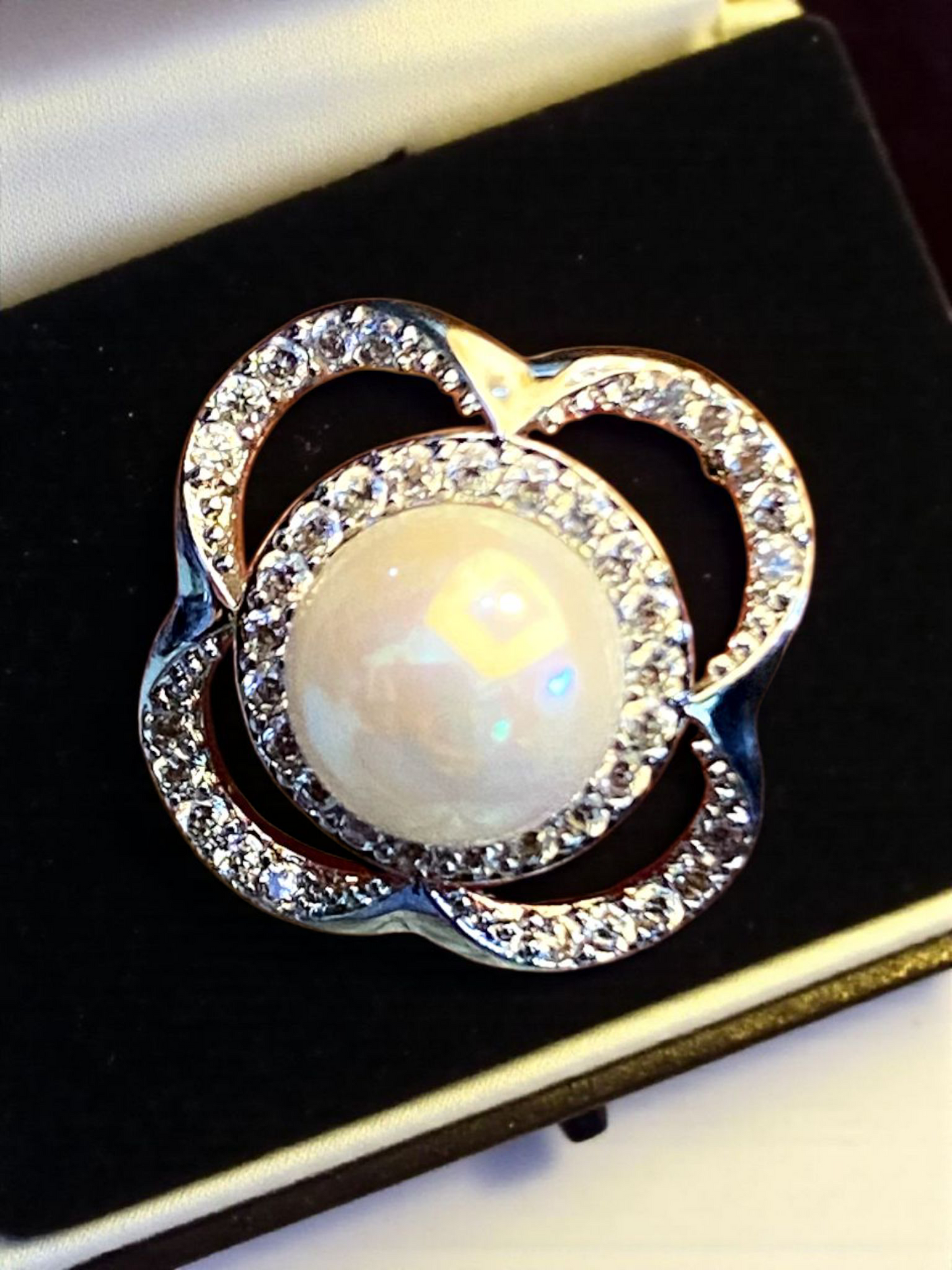 Pearl Kissed Petals Set