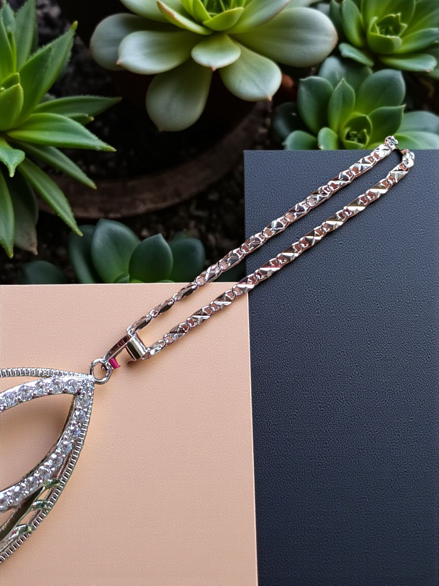 VANA Arabes Luxe Set – Silver Radiance