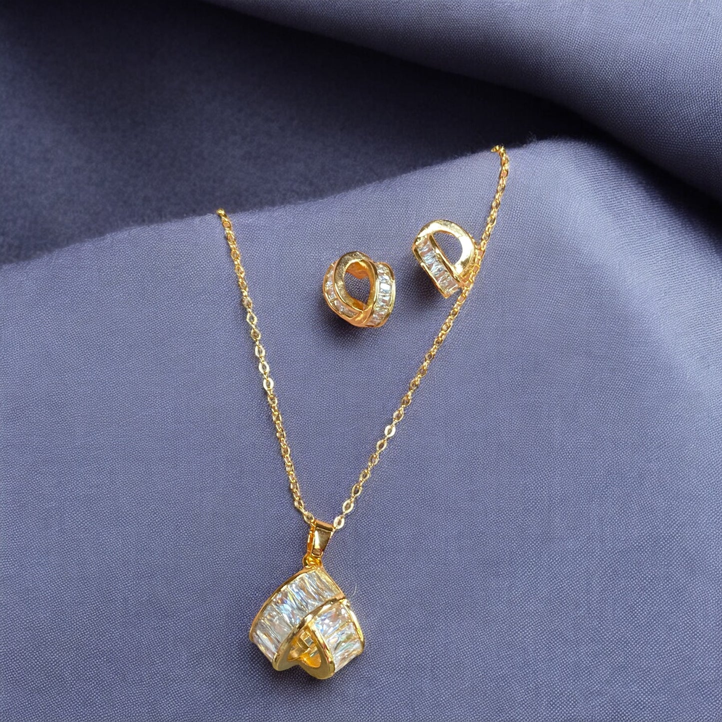 Infinity Glow Gold Set