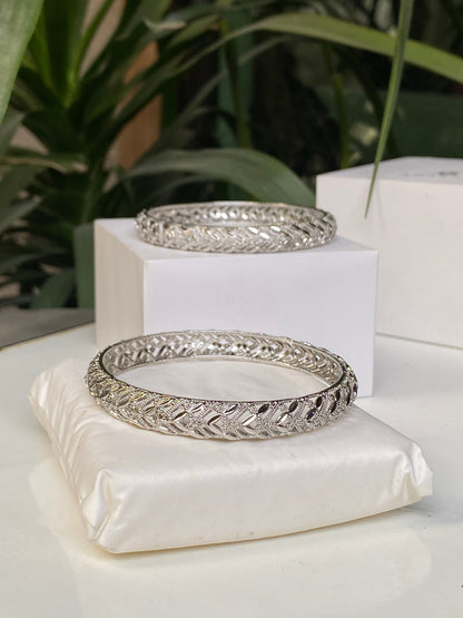 Leaf Pattern Bangle