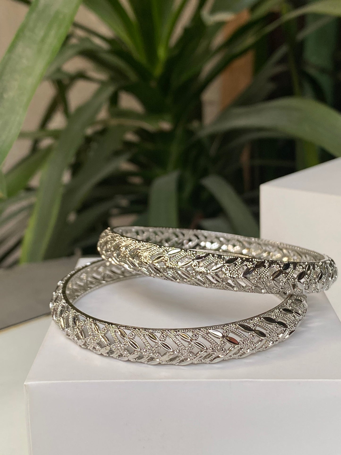 Leaf Pattern Bangle