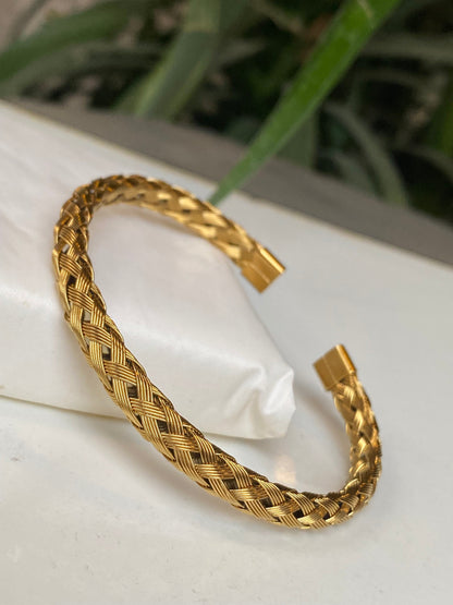 Braid-Cuff