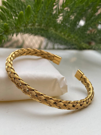 Braid-Cuff