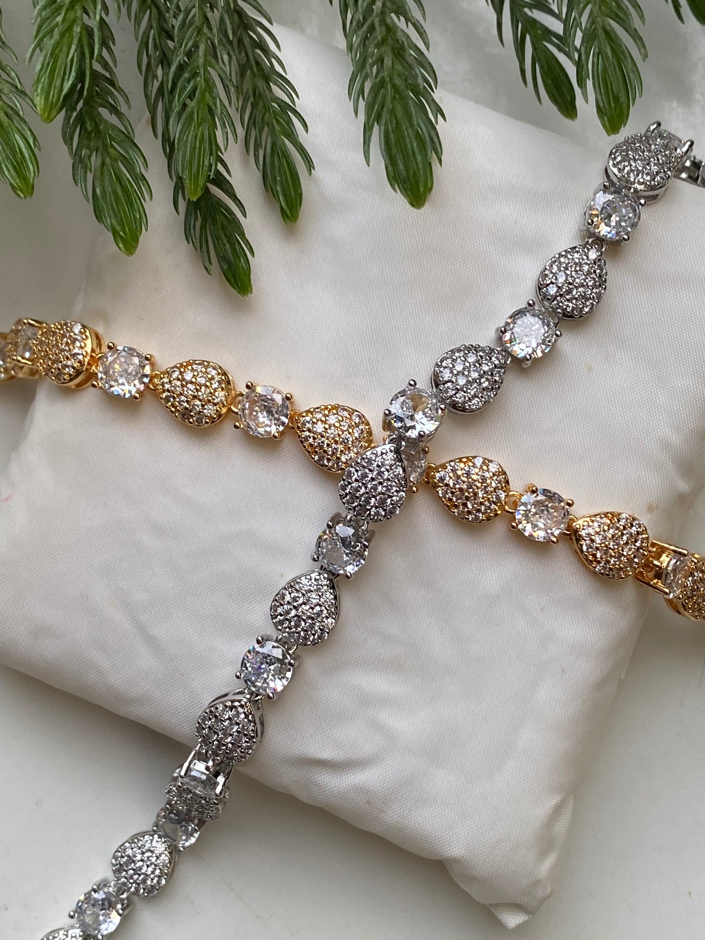 Teardrop Stone Bracelet