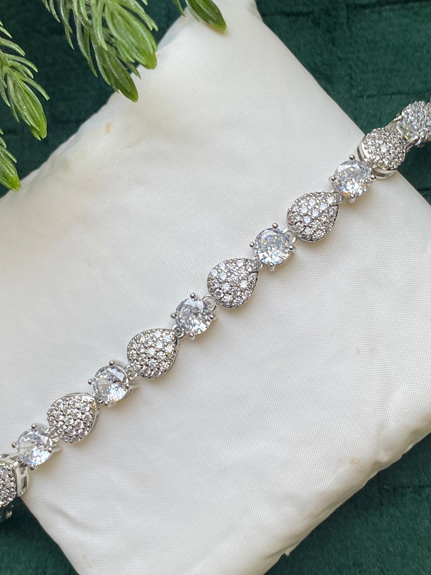 Teardrop Stone Bracelet