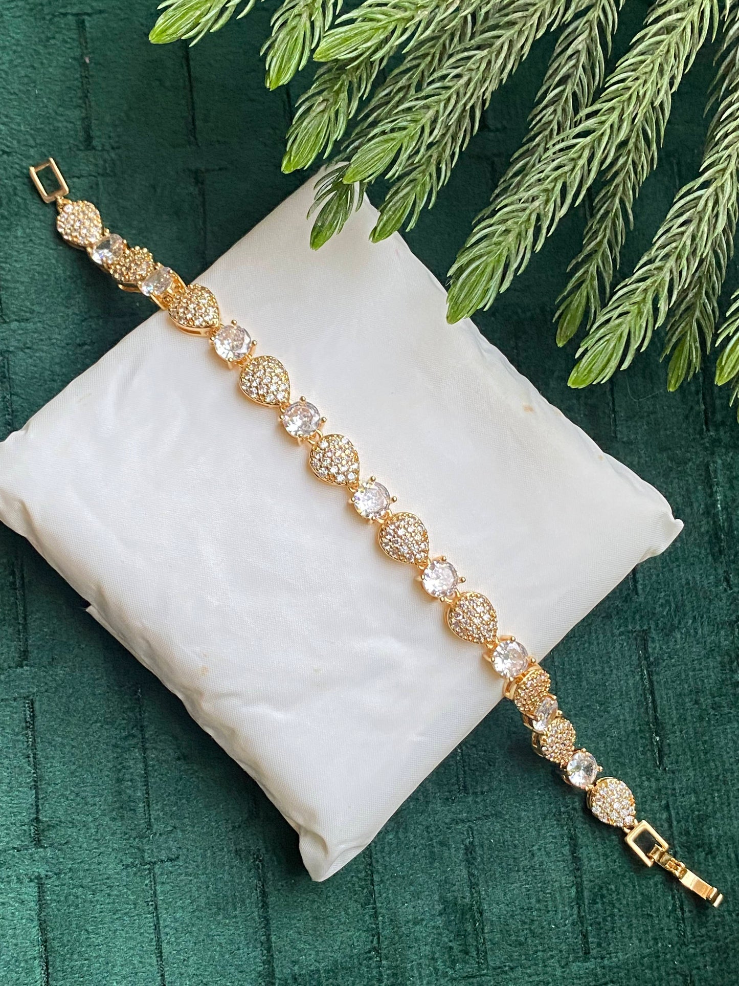 Teardrop Stone Bracelet