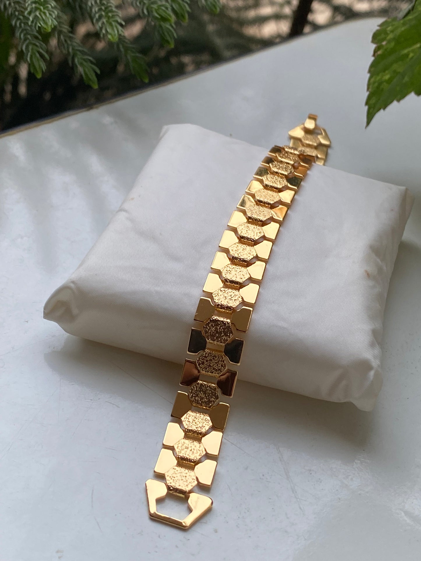 Gold Textured Link Bracelet