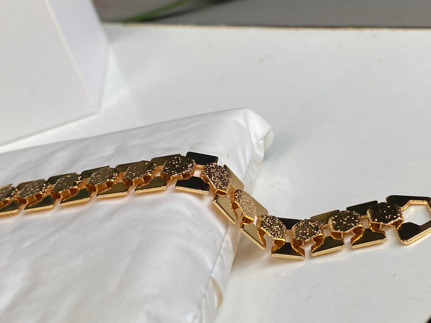 Gold Textured Link Bracelet