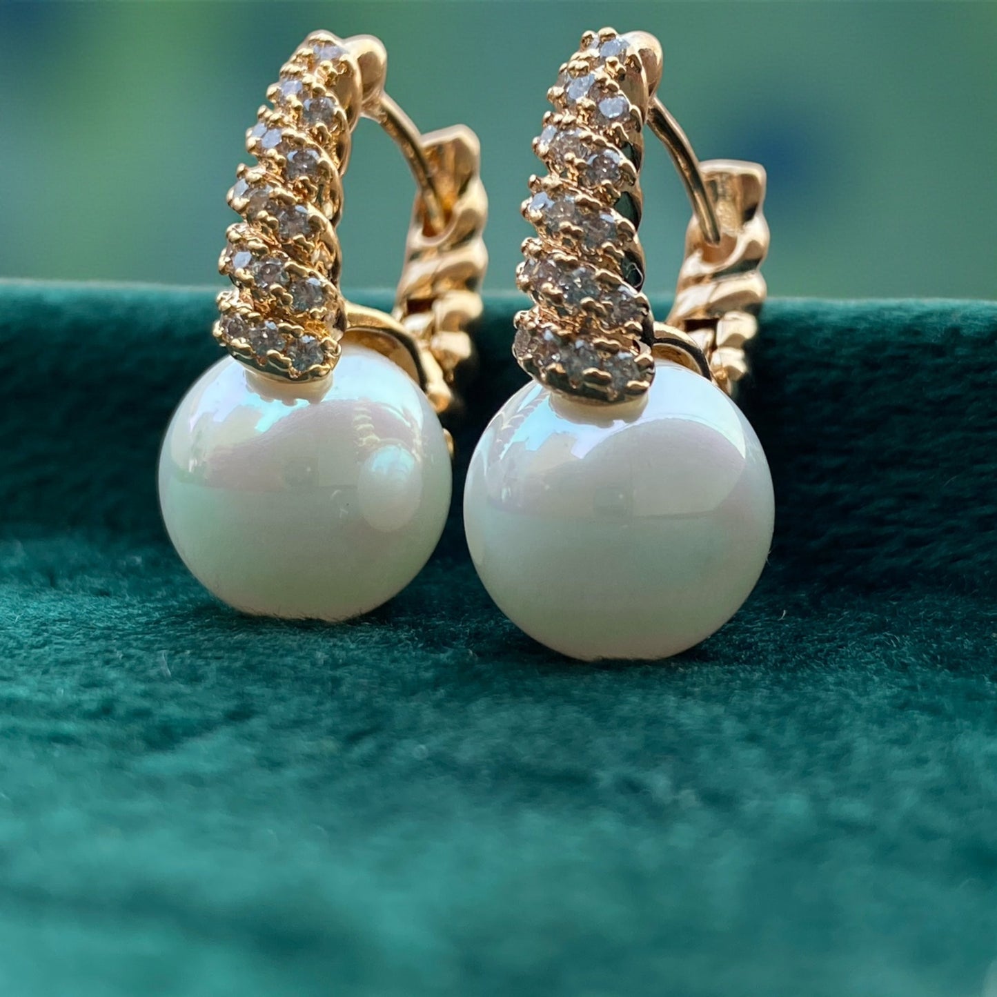 Pearl Drop Everyday Earrings