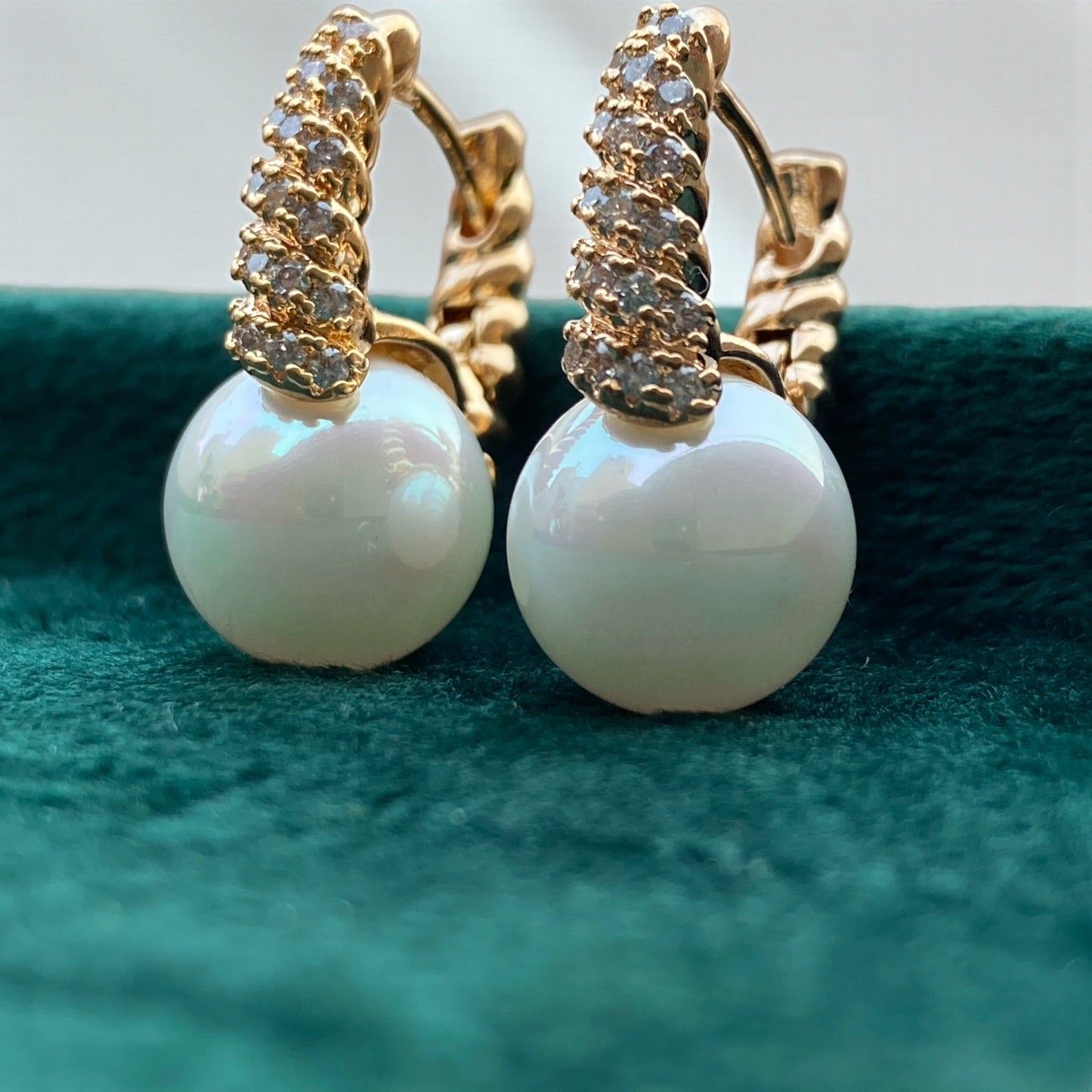 Pearl Drop Everyday Earrings