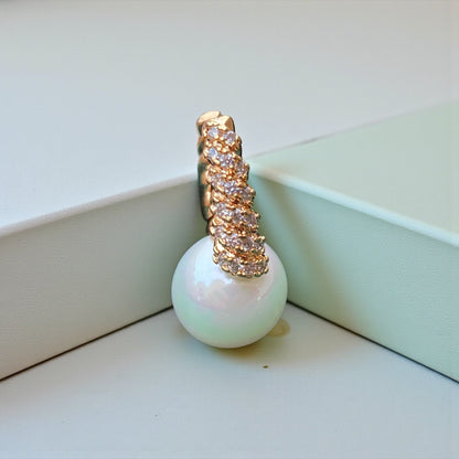 Pearl Drop Everyday Earrings