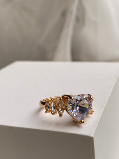 Nova Heart Ring