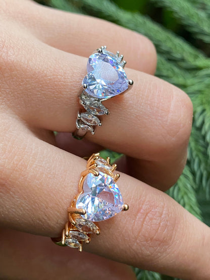 Nova Heart Ring