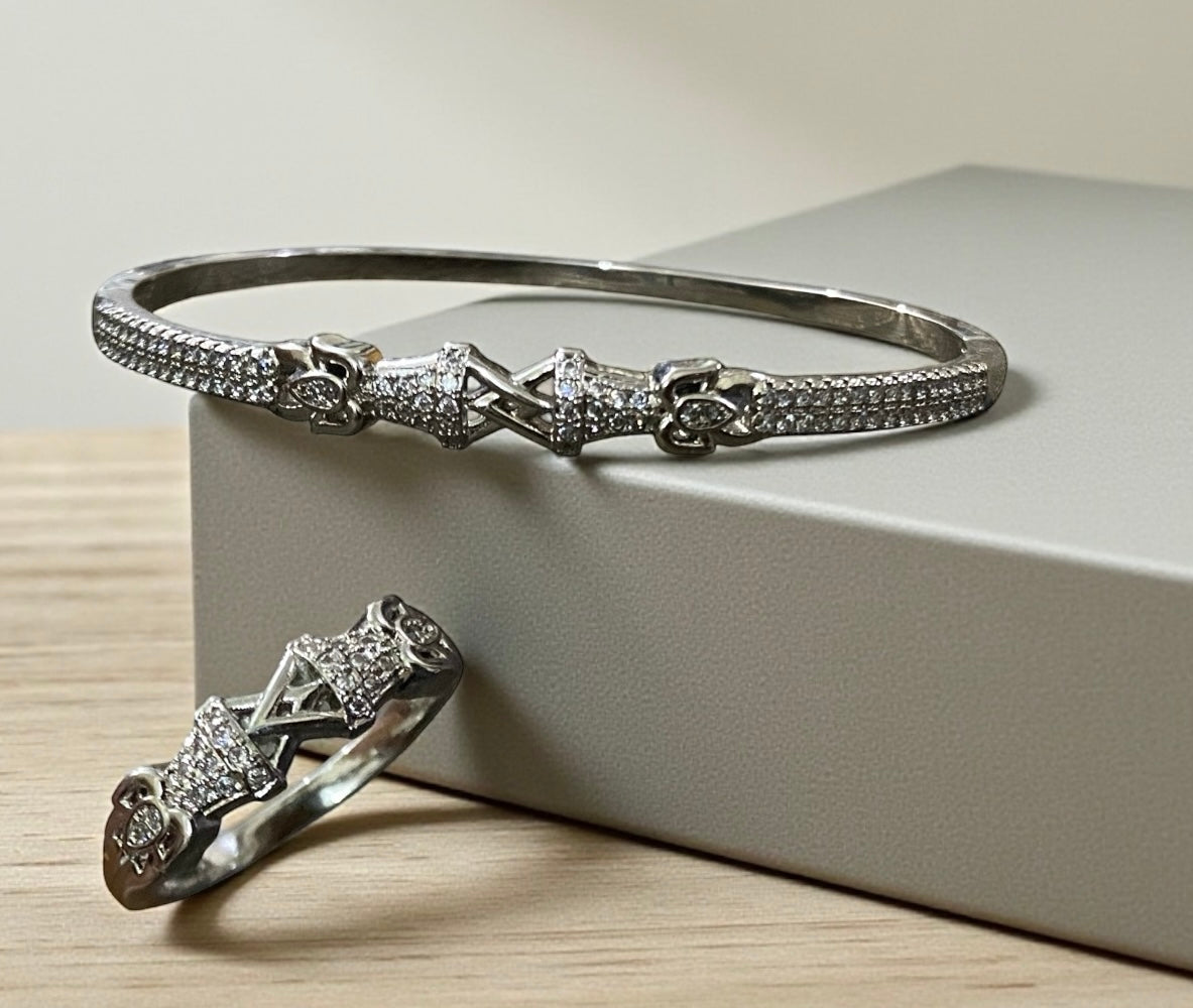 silver arrow crystal bangle