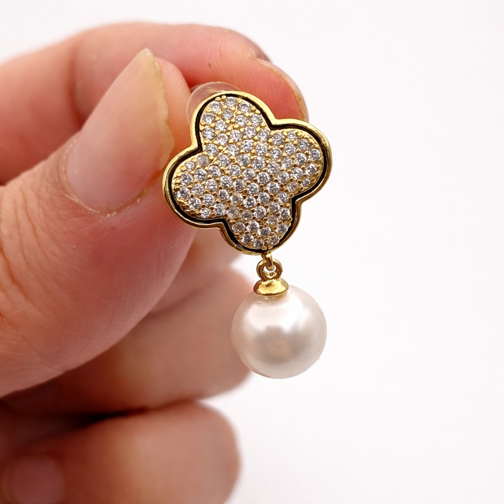 Pearl Bloom Clover Set