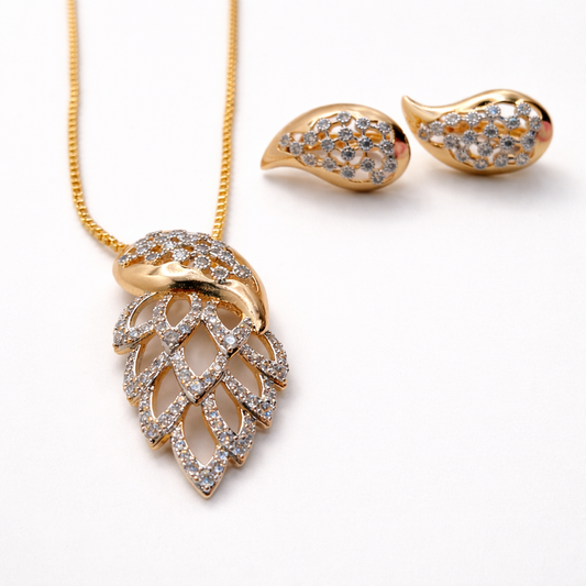 Gilded Glow Leaf Pendant